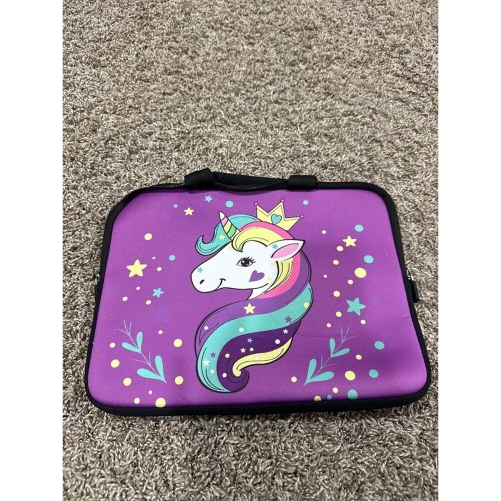 Uniform laptop case